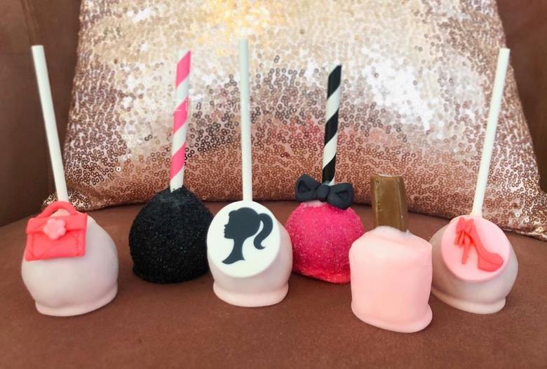 تم تولد باربی - Barbie